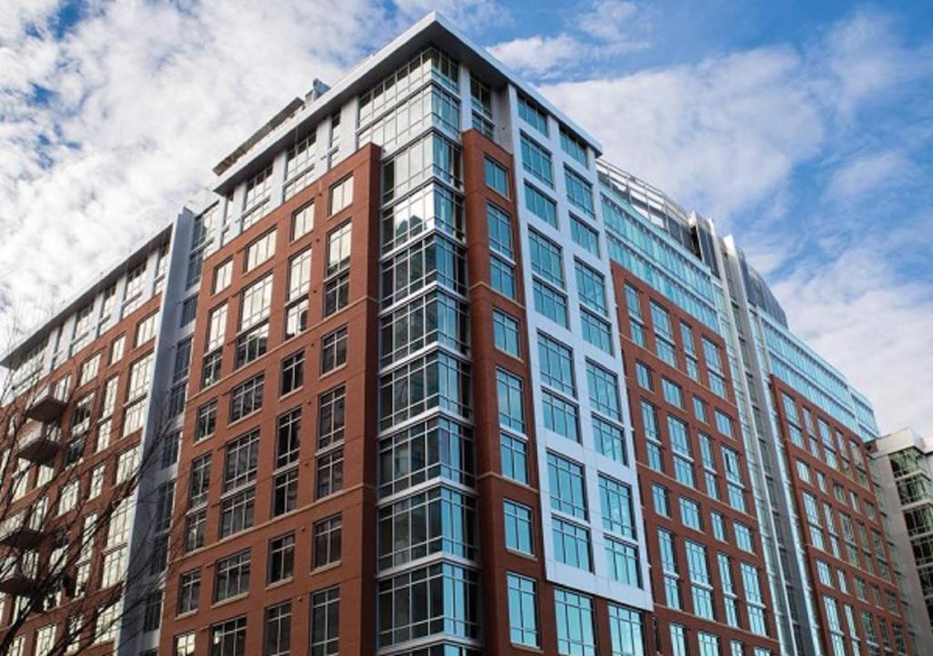 National At Reston Town Center Apartment Bagian luar foto